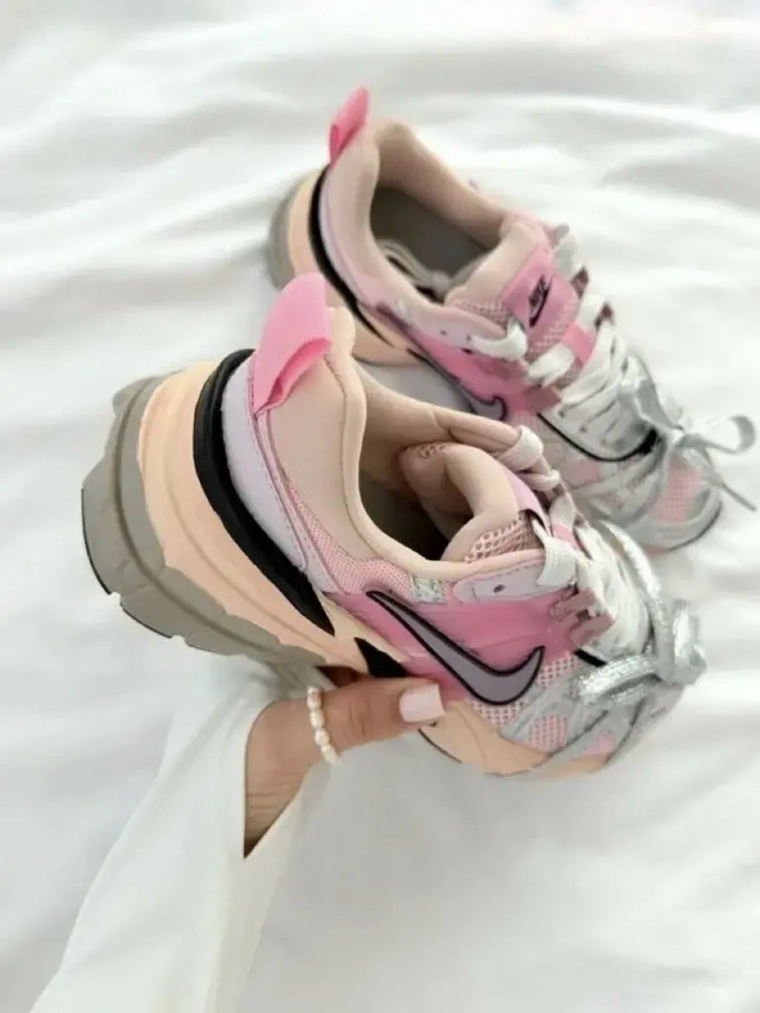 кроссовки для женщин nike initiator pink,женские кроссовки,,оригинальные кроссовки,кроссовки женские nike initiator y2k pink