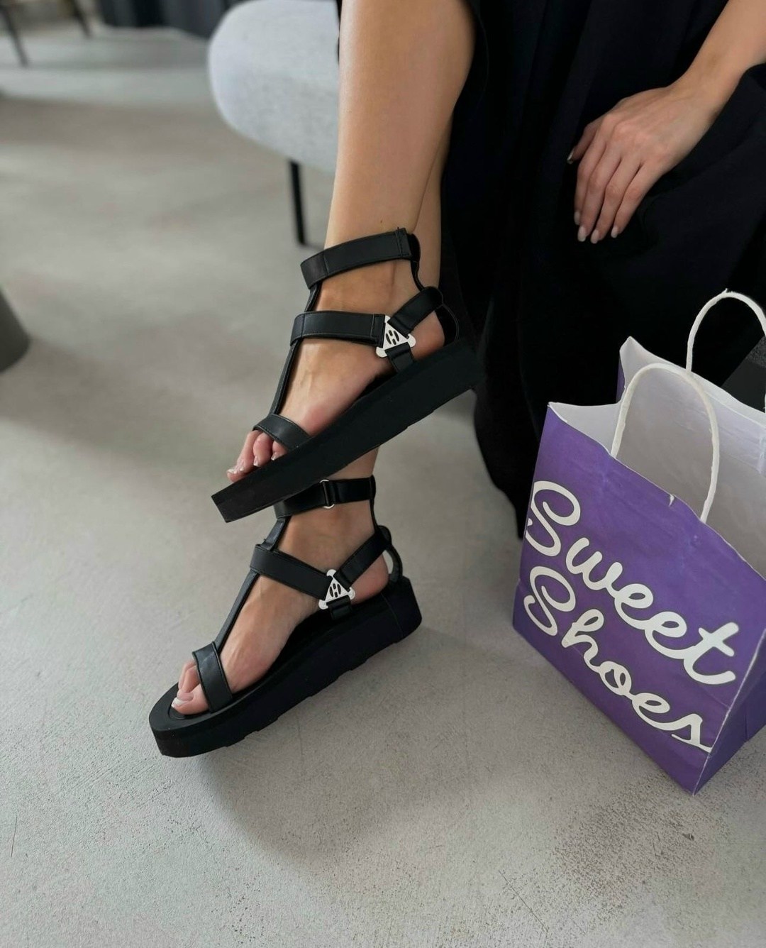 женские босоножки на платформе,черные босоножки,стильные босоножки,босоножки сандали,сандалии