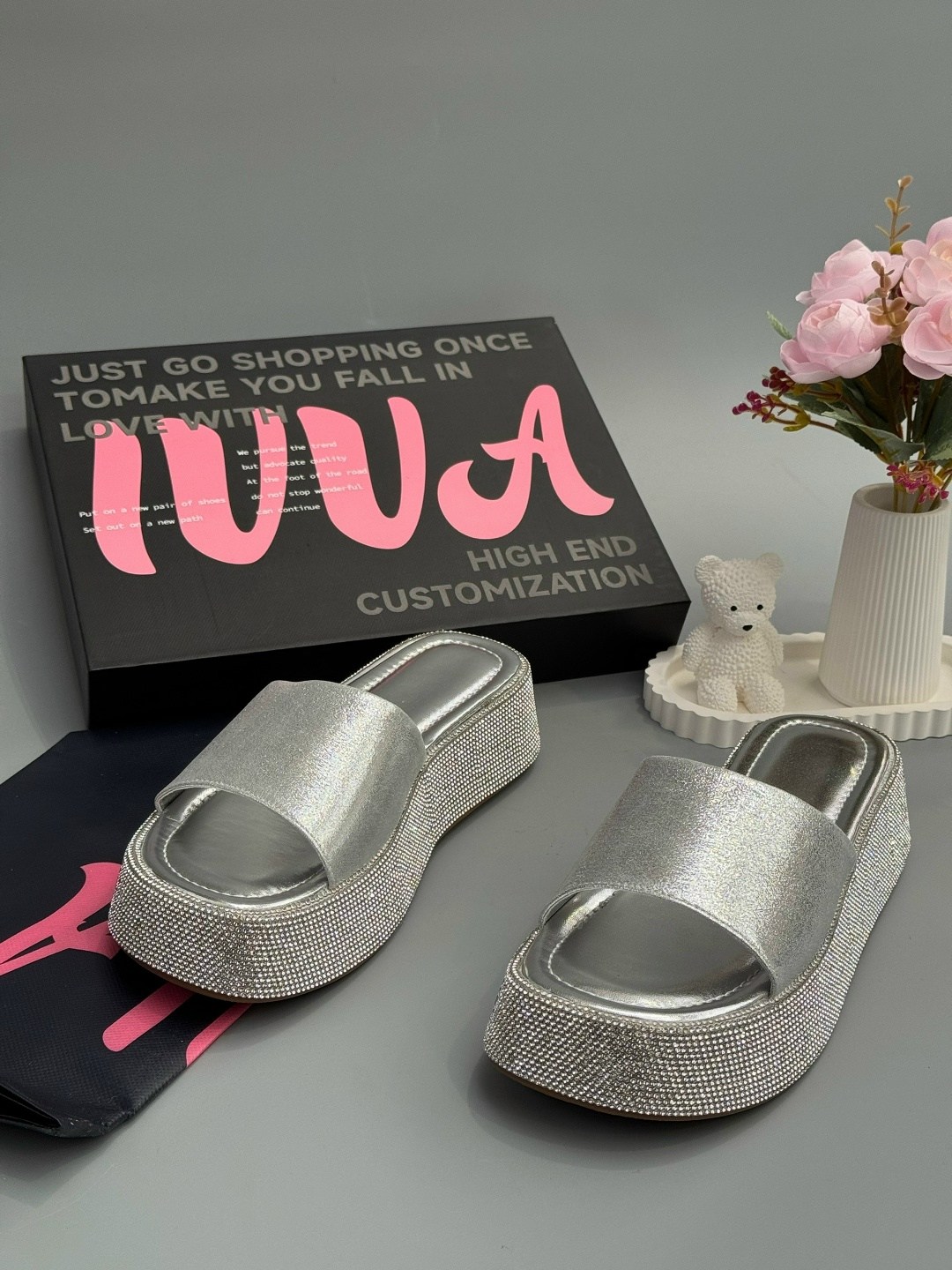 ,шлепанцы женские,шлепанцы со стразами,шлепки со стразами,шлепки женские