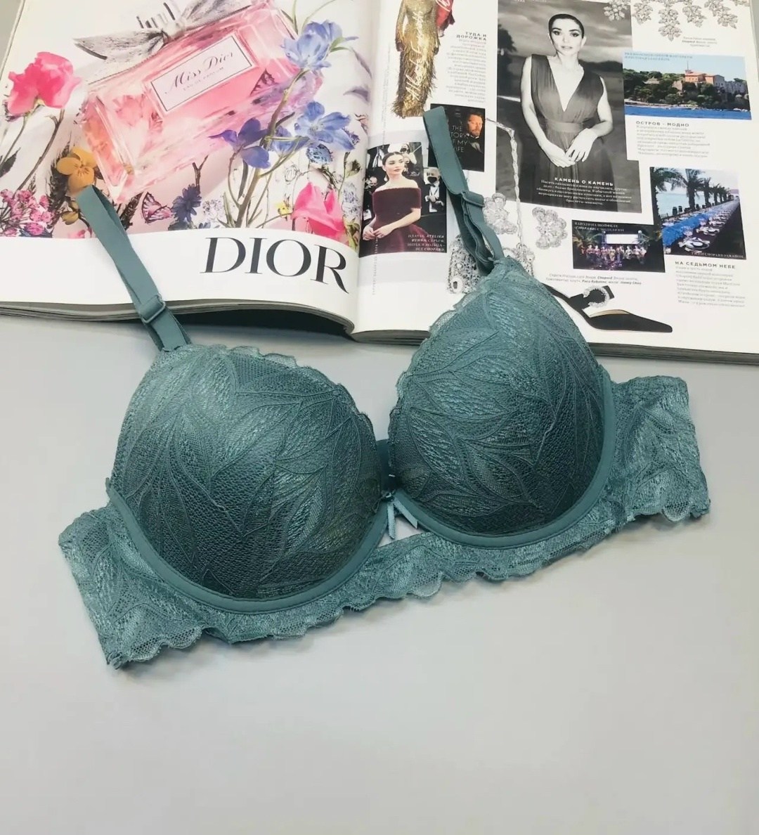 бюстгальтер женские,бюстгальтер черный,бюстгальтер с кружевами,бюстгальтер,нижнее белье бюстгальтер