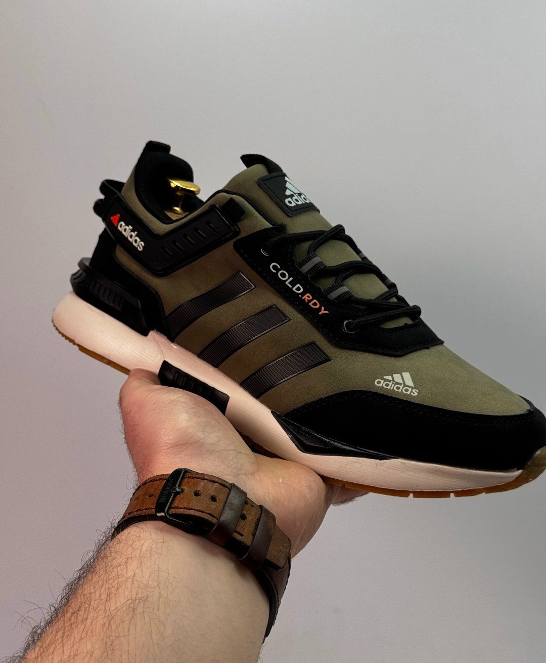 кроссовки adidas мужские,кроссовки adidas,зимние кроссовки adidas,кроссовки для мужчин,кроссовки