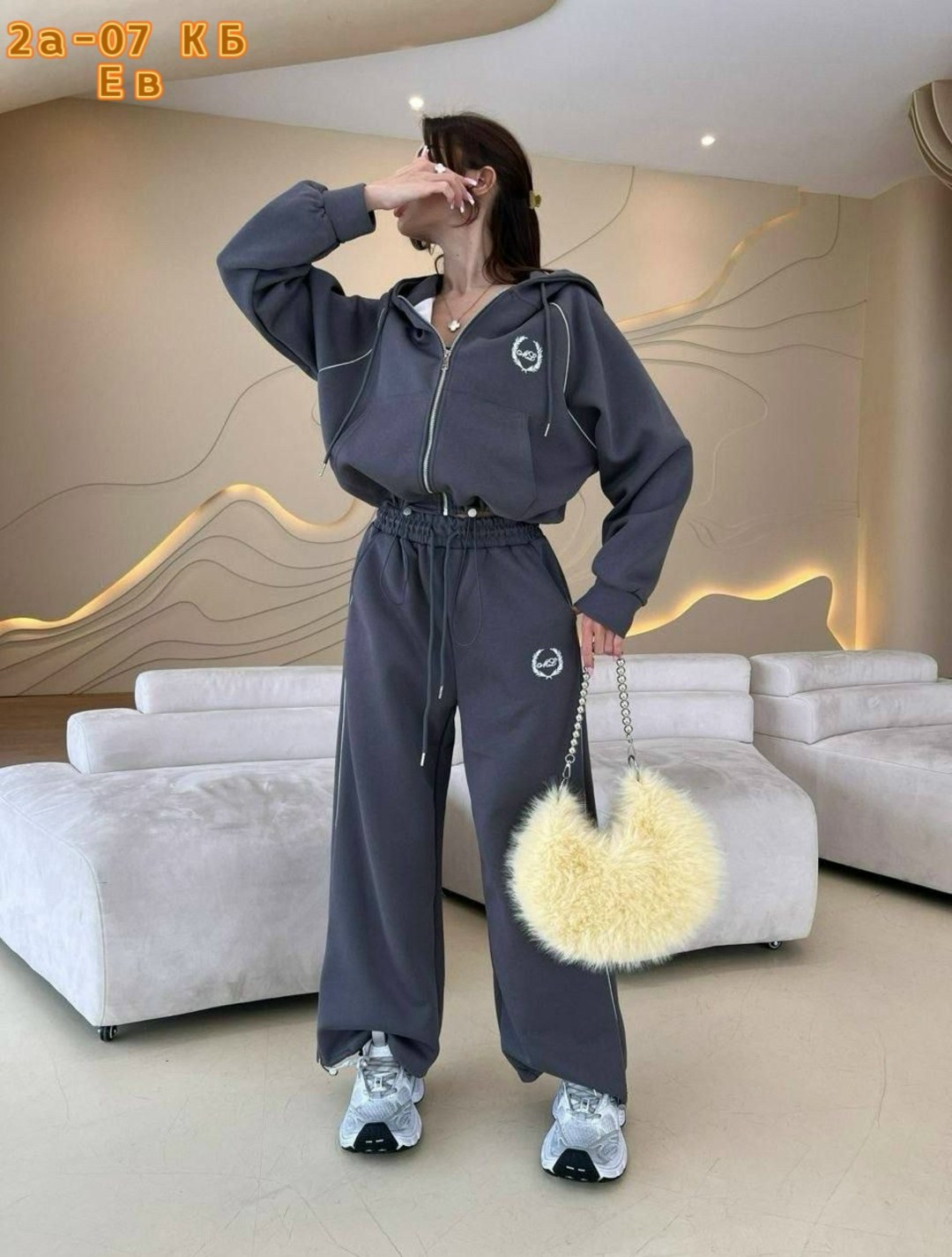 стильный костюм,женский костюм,спортивный костюм,костюм женский спортивный,костюм тройка