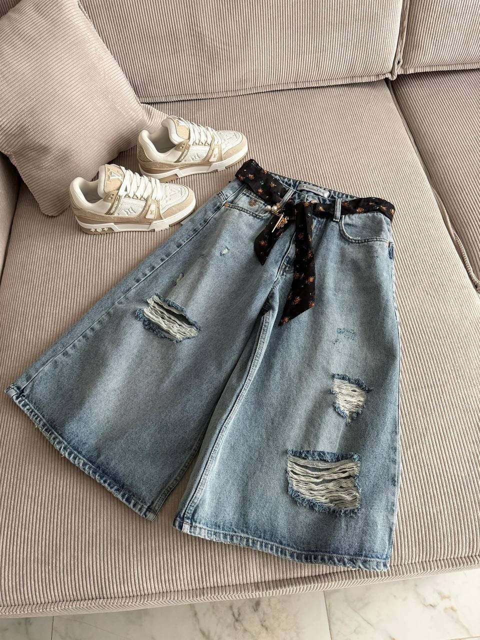 джинсовые брюки,мешковатые джинсы,широкие джинсы,джинсы брюки,рваные джинсы