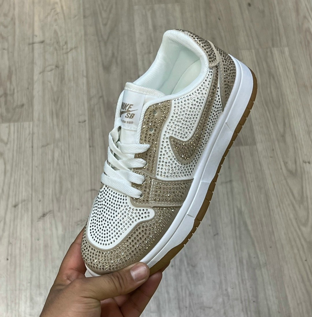 кроссовки,,кроссовки женскиe,кроссовки унисекс,кроссовки nike