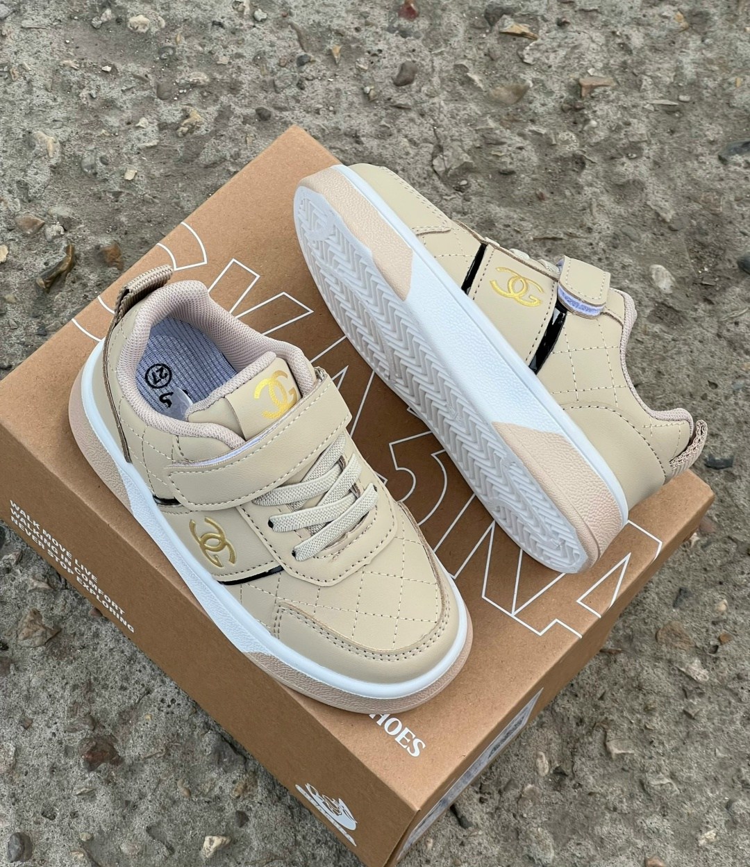 ,детские кроссовки,бежевые кроссовки, детская,кроссовки женскиe