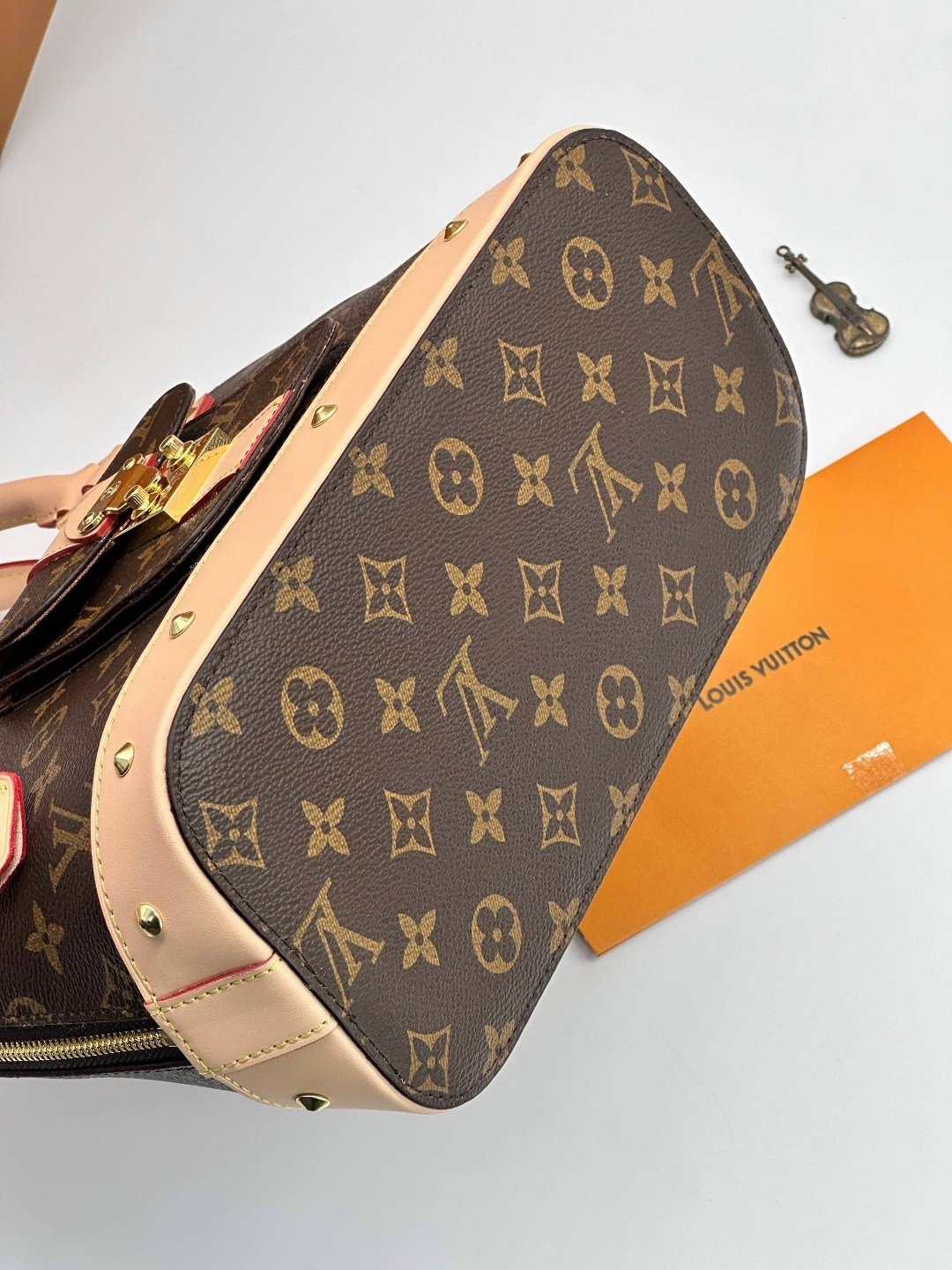 louis vuitton сумка,сумка louis vuitton женская,сумка луи виттон,сумка алма бб луи виттон,сумка луи виттон альма
