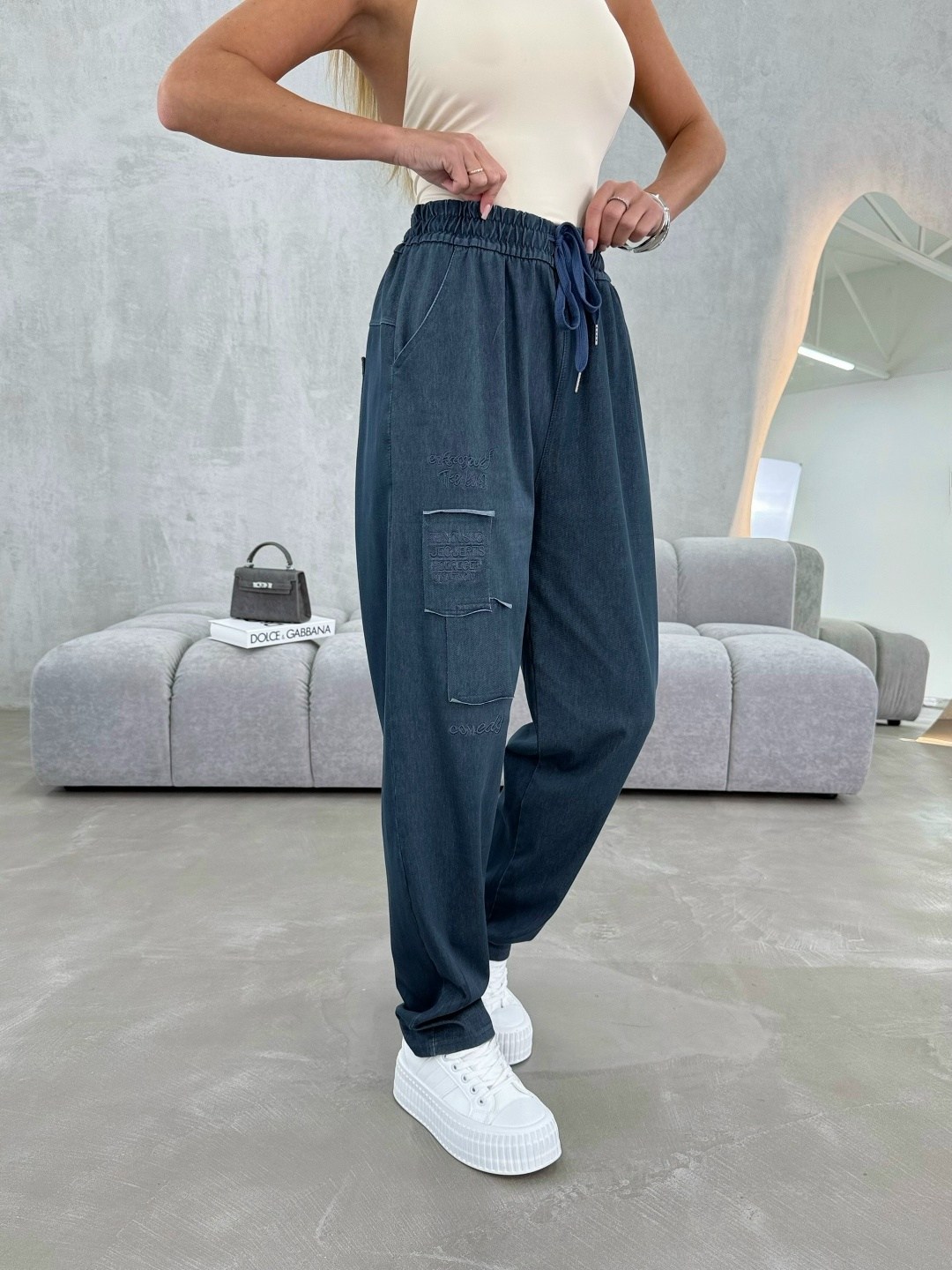 брюки спортивные,брюки джоггеры,серые джоггеры,штаны широкие,брюки стильные