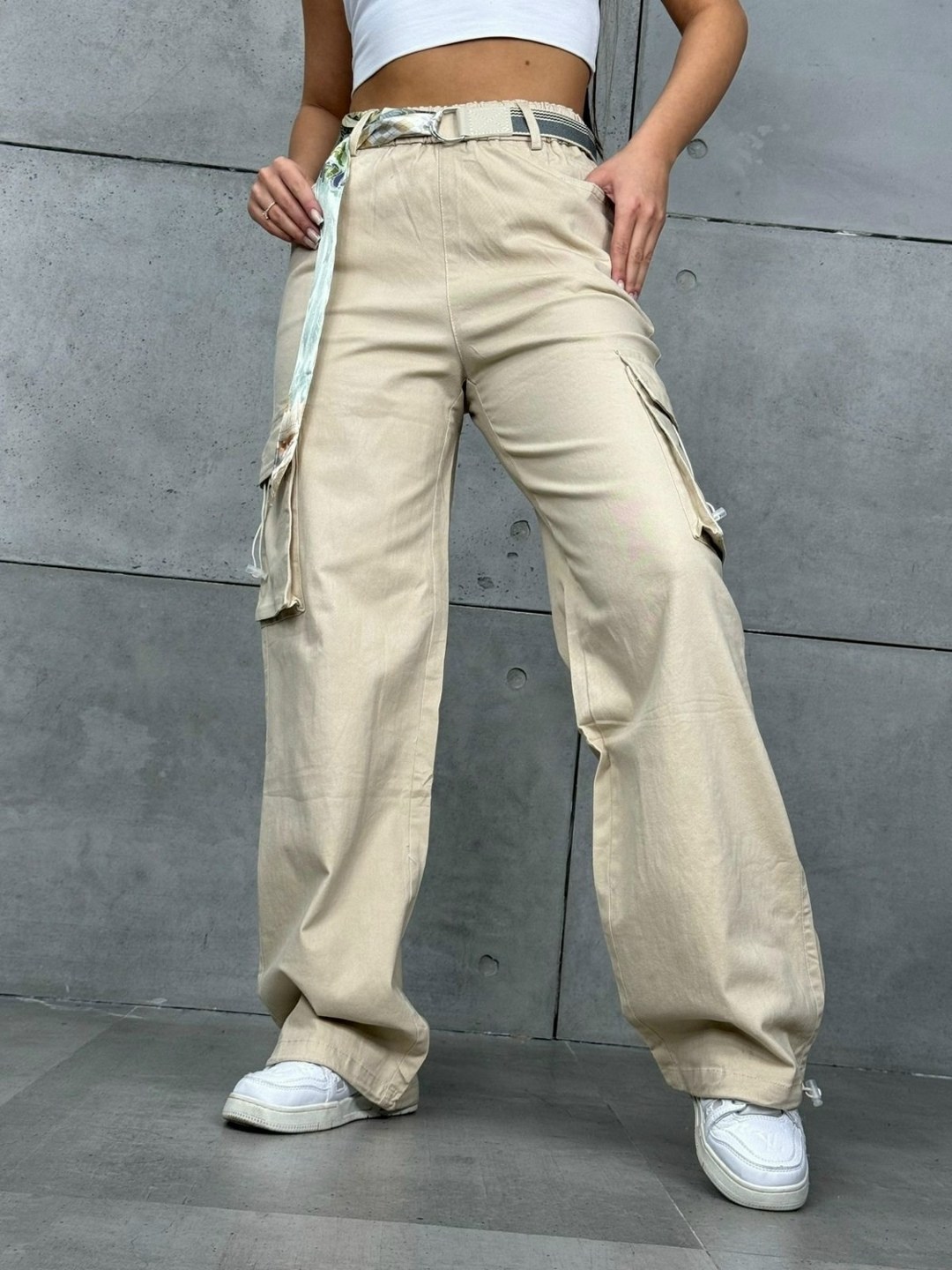 модные брюки-карго с высокой талией и карманами,брюки карго,брюки-карго женские,брюки карго широкие,штаны карго женские широкие