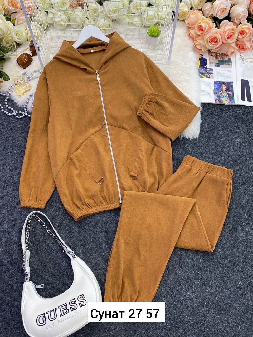 женский костюм на флисе,костюм двойка,костюмчик,костюм женский двойка,велюровый спортивная костюм