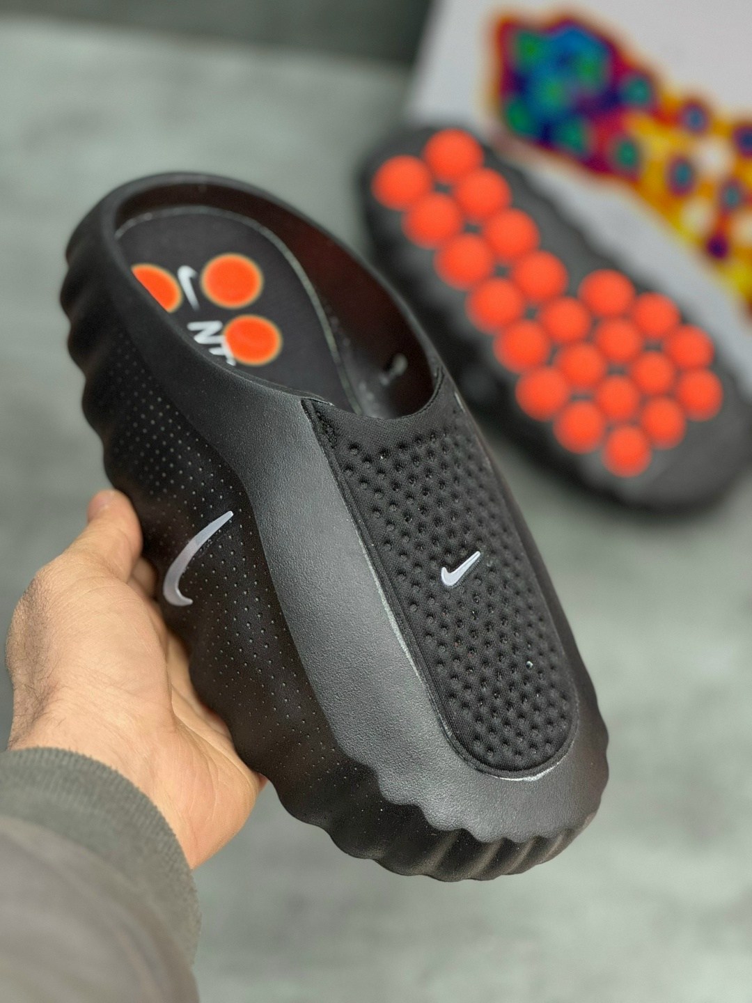 спортивная ,кроссовки,найк тапки,тапочки найк,оригинальный спортивный