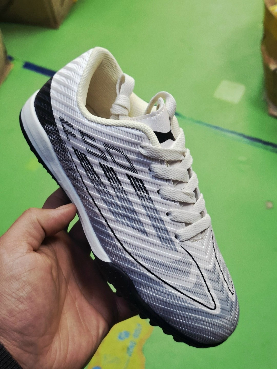 футбольная ,футбольная бутса,футбольные кроссовки,кроссовки, для футбола