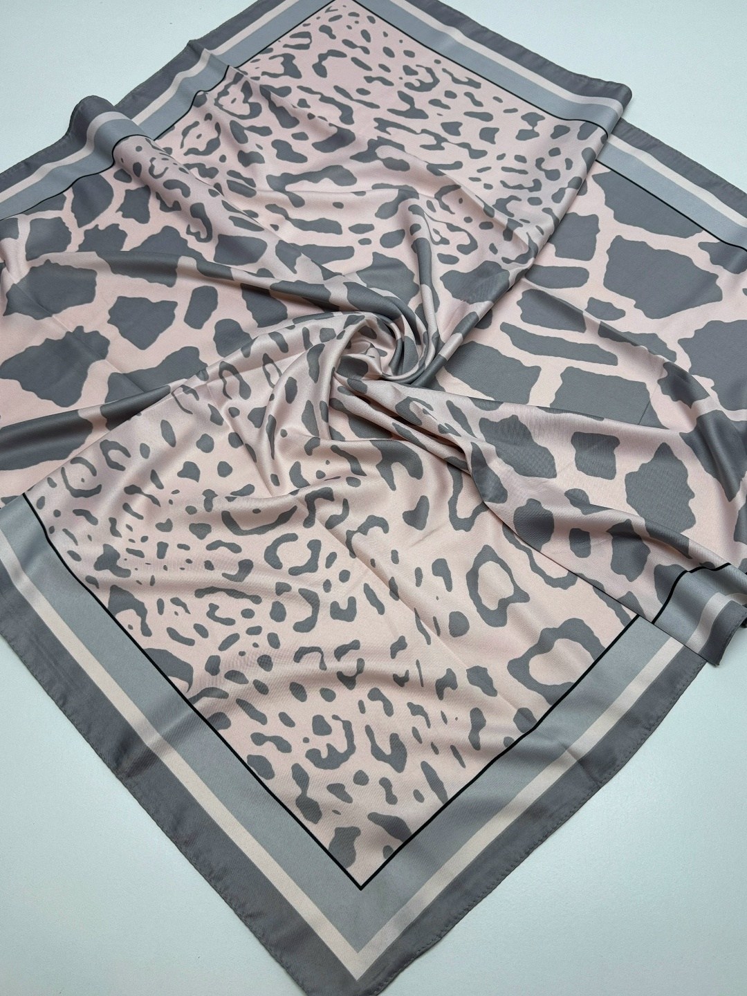 брендовый платок,платки шелковые,платки шарф,брендовые платки,палантин женские