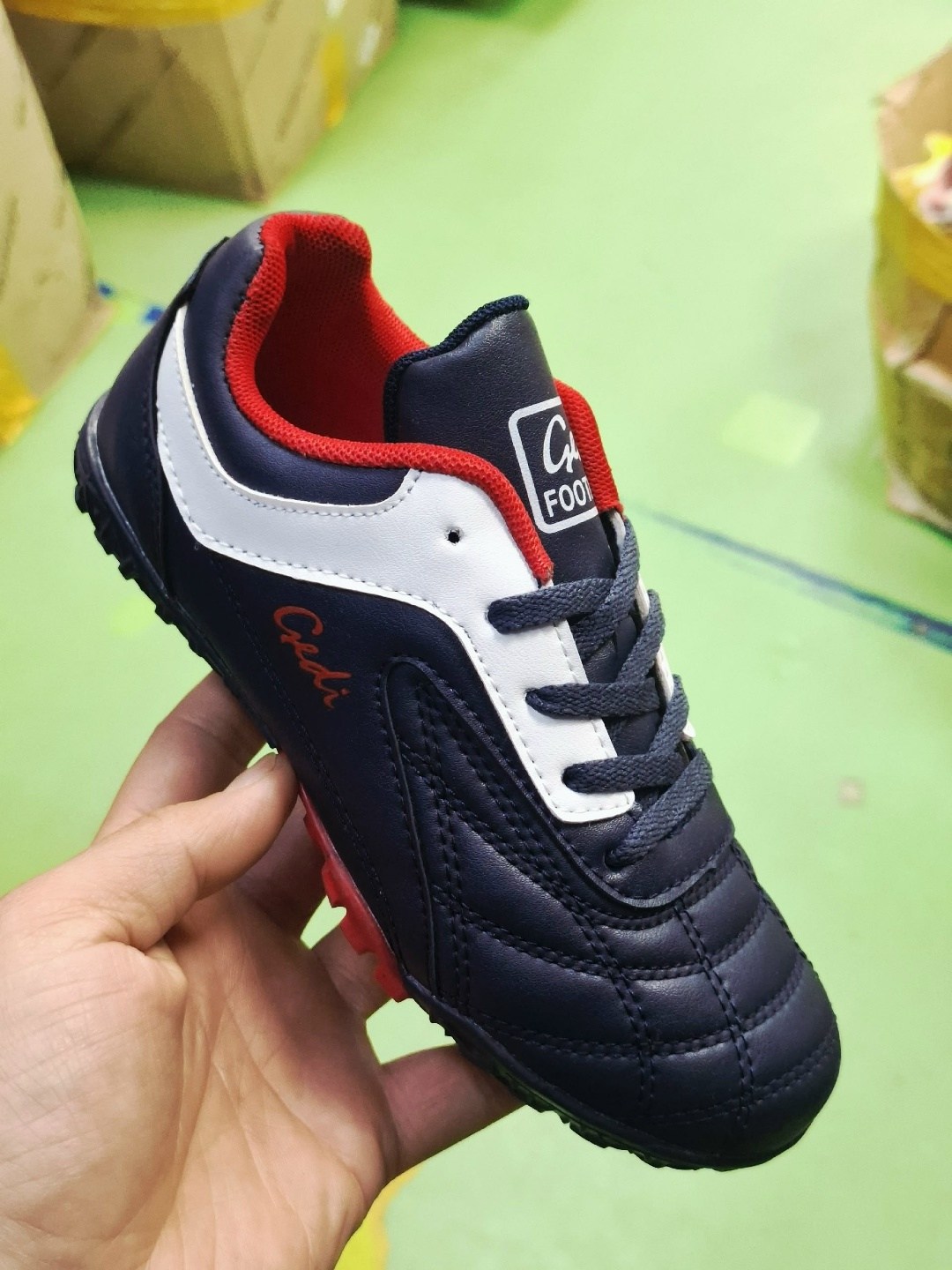 сороконожка для футбола,футбольная ,бутсы футбольные сороконожки детские,футбольная бутса,футбольные кроссовки