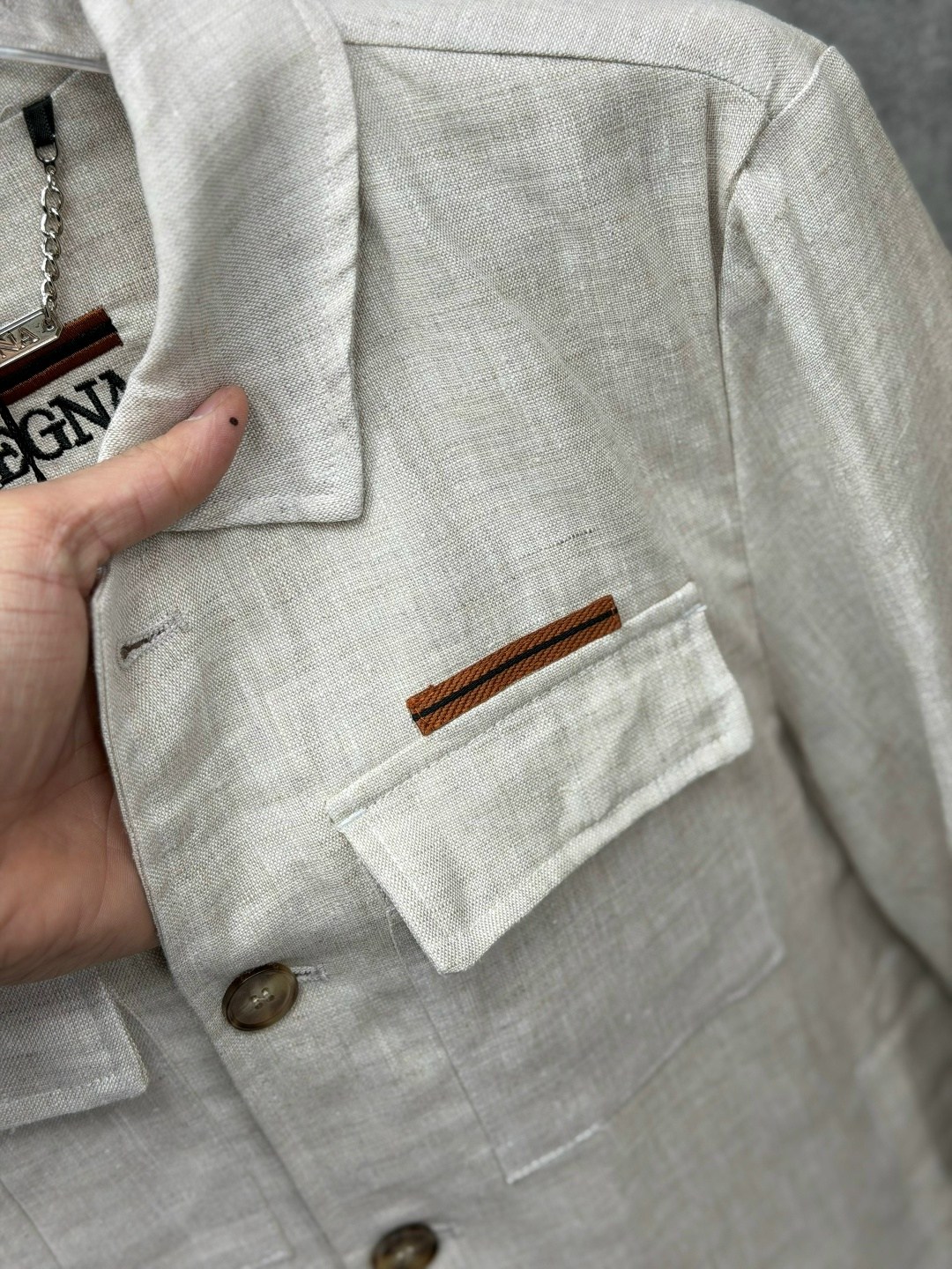 льняной костюм brunello cucinelli,мужской костюм льняной,льняной костюм tom ford,костюм льняной,льняной костюм мужской tom ford