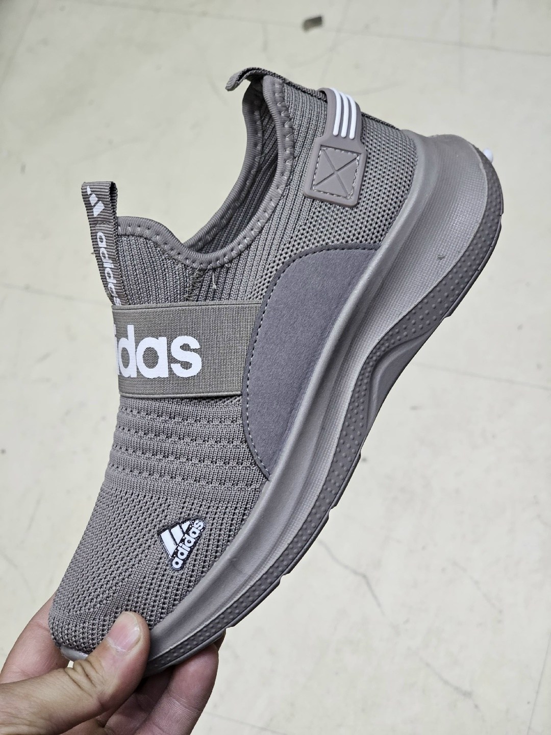 кроссовки adidas,кроссовки мужские adidas,кроссовки,спортивная ,кроссовки адидас