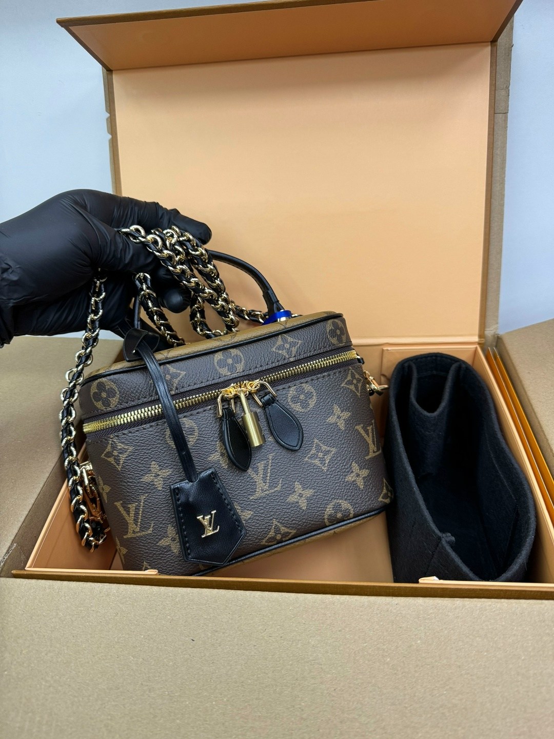 женская сумка louis vuitton,louis vuitton сумка на плечо,louis vuitton сумка ведро на плечо,сумка луи виттон,cумка louis vuitton
