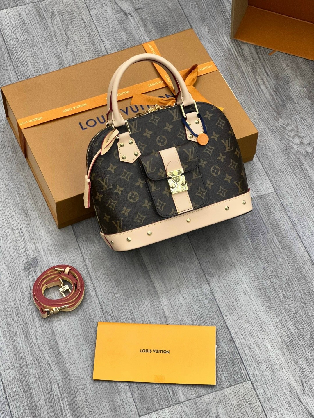сумка louis vuitton женская,louis vuitton сумка,сумки женские louis vuitton сумка louis vuitton,louis vuitton сумка классические женские,сумка alma bb louis vuitton из канвы monogram