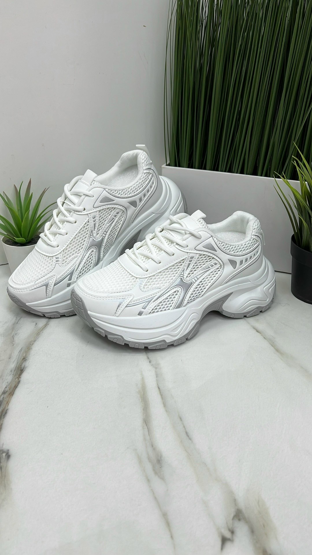 кроссовки женские,массивные кроссовки женские,массивные кроссовки,кроссовки для женщин,модные кроссовки