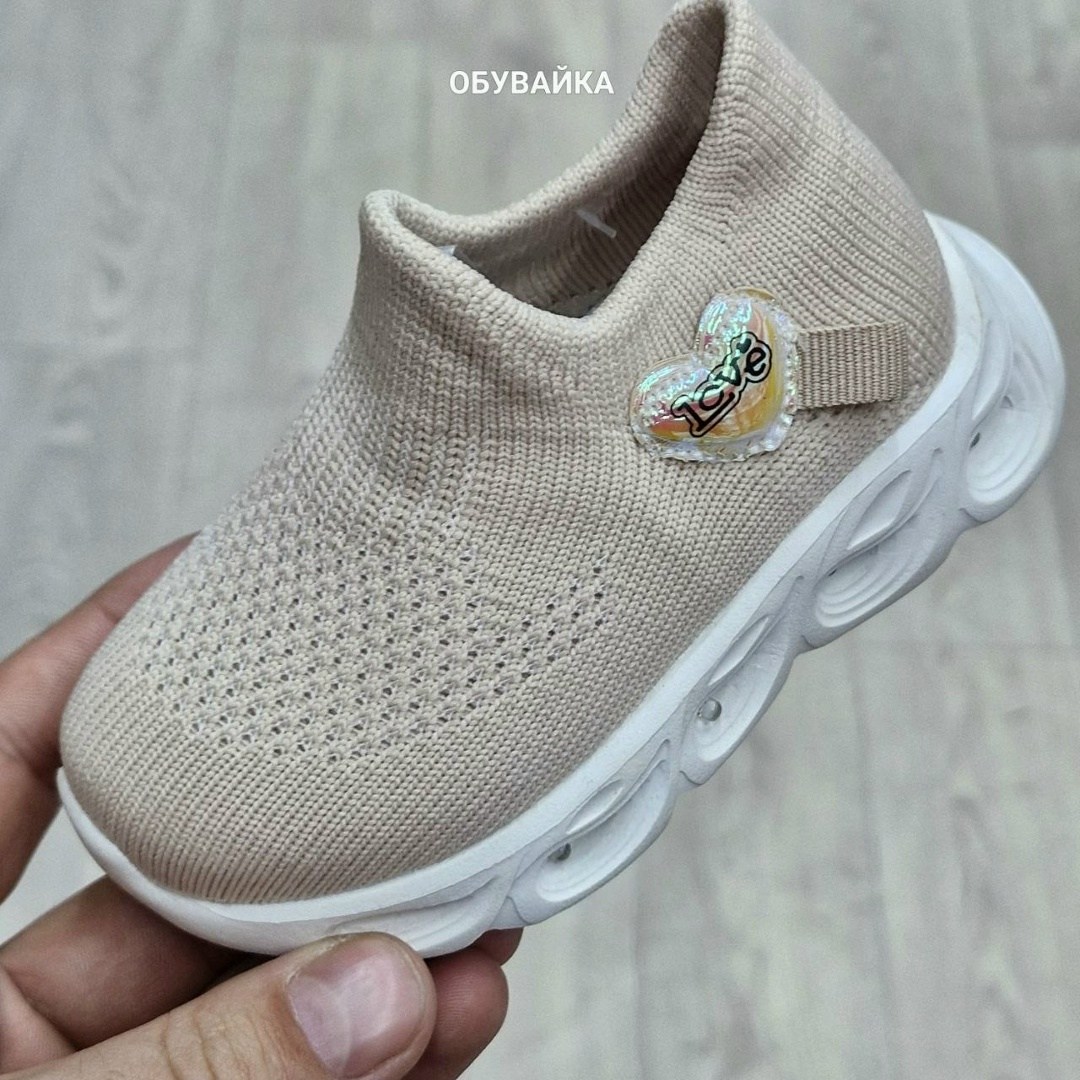 детские кроссовки,кроссовки,кроссовки для детей,кроссовки для девочек,кроссовки светящиеся