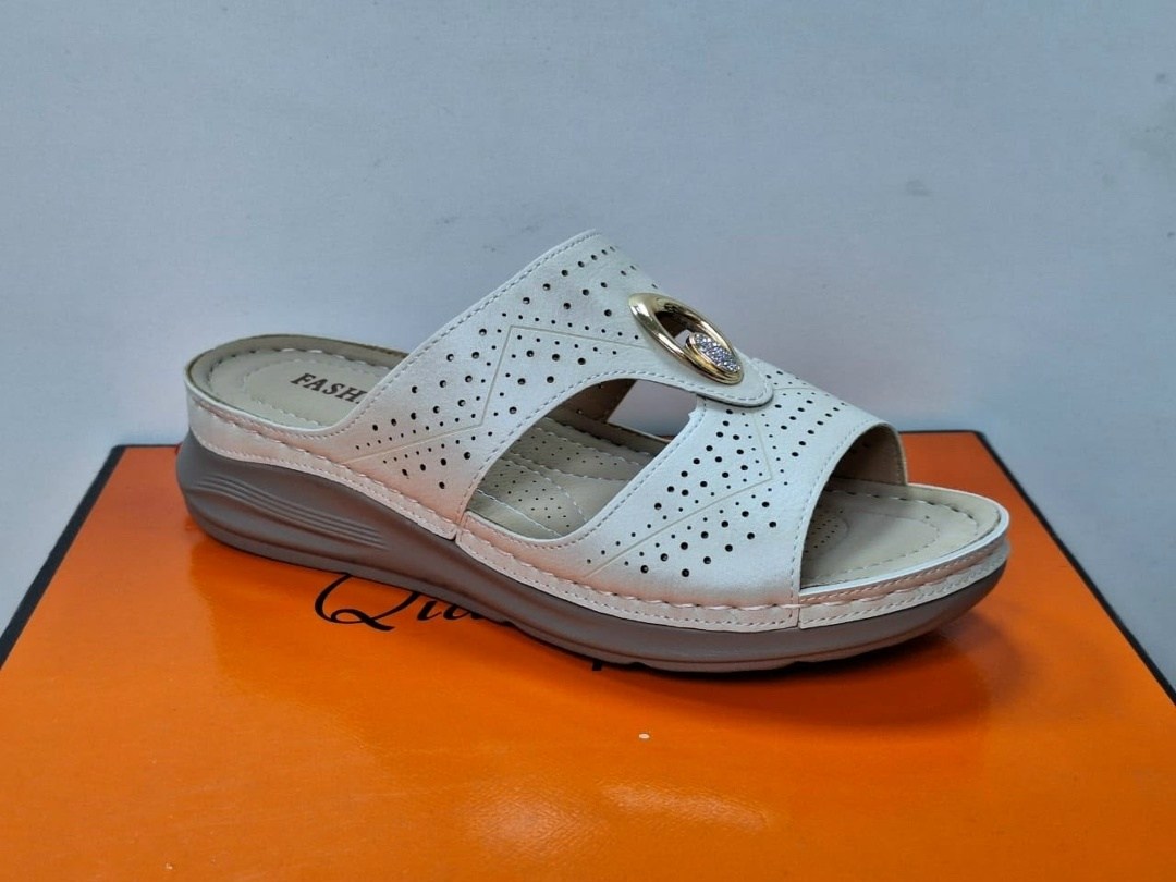 ,сабо женские,пантолеты женские,сандалии женские,сабо с перфорацией