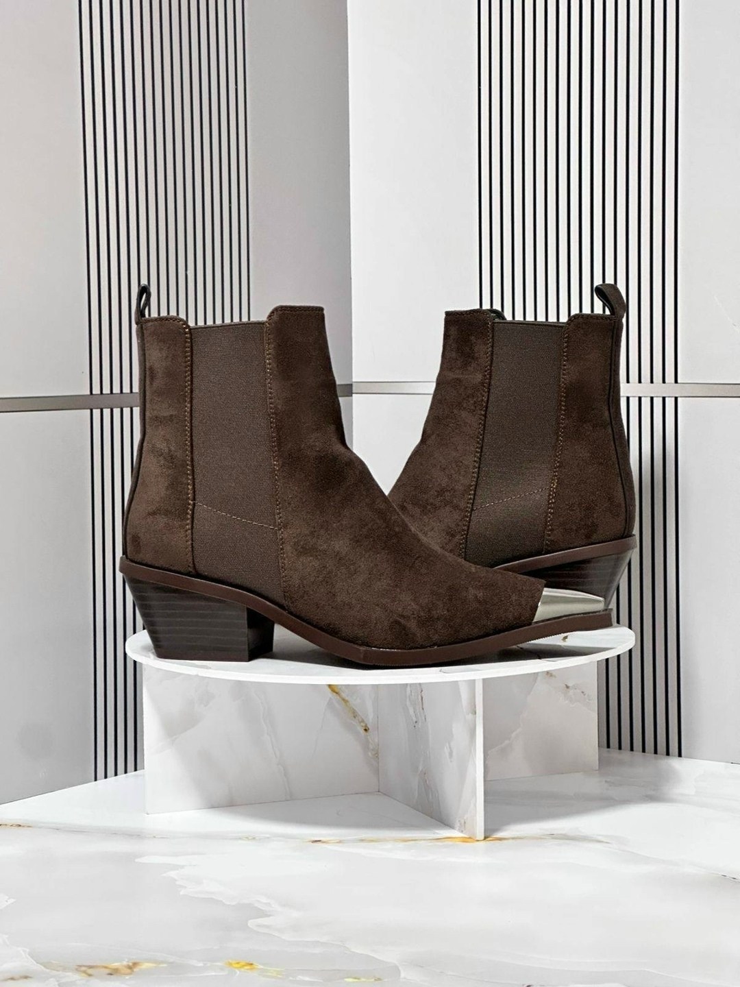 ,казаки замшевые эконика,замшевые ботинки,ботильоны женские,ботинки казаки замшевые