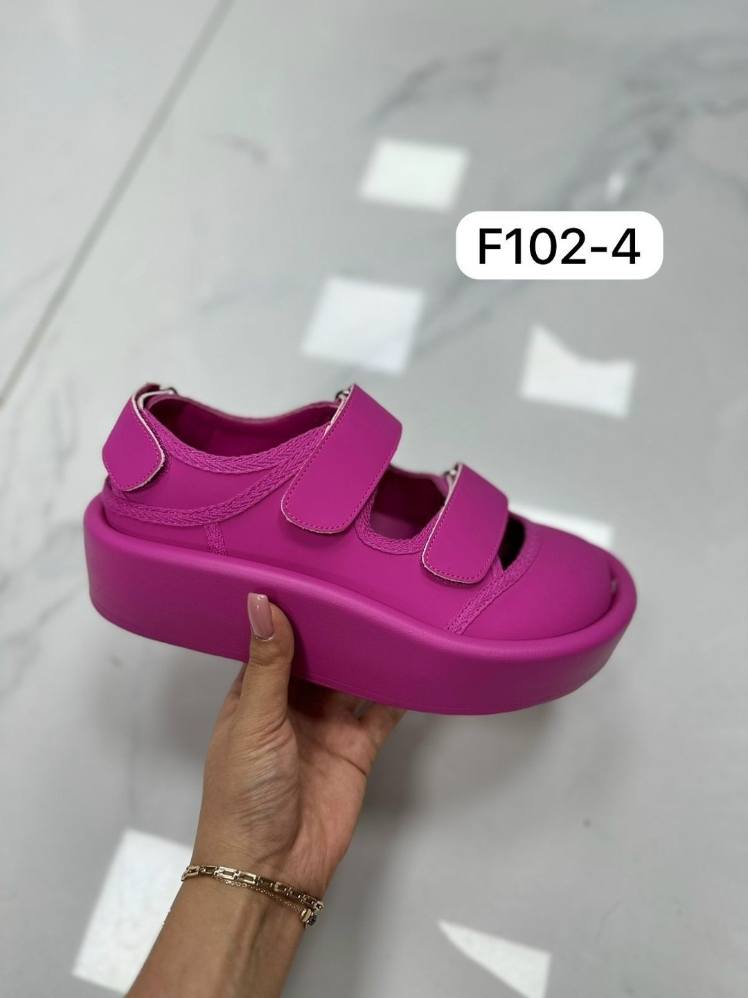 ,босоножки женские,босоножки араз,босоножки на платформе,женские сандалии