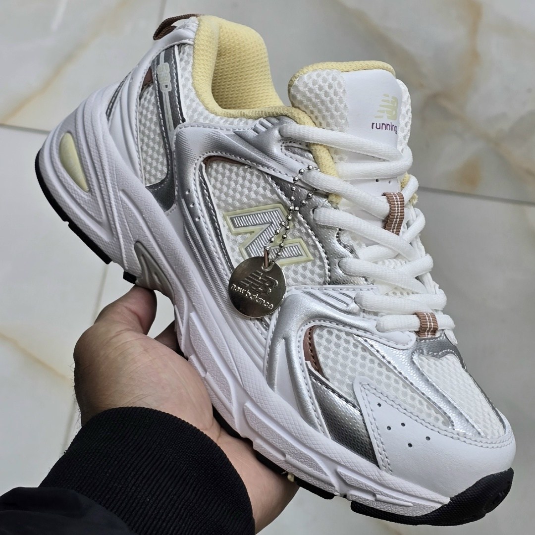 кроссовки nike initiator,кроссовки nike,кроссовки,женские беговые кроссовки initiator от finish line nike белый,кроссовки для бега