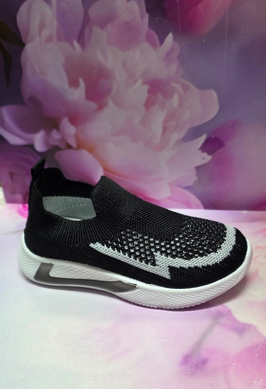 кроссовки,спортивная ,кроссовка,детские кроссовки,кроссовки модные