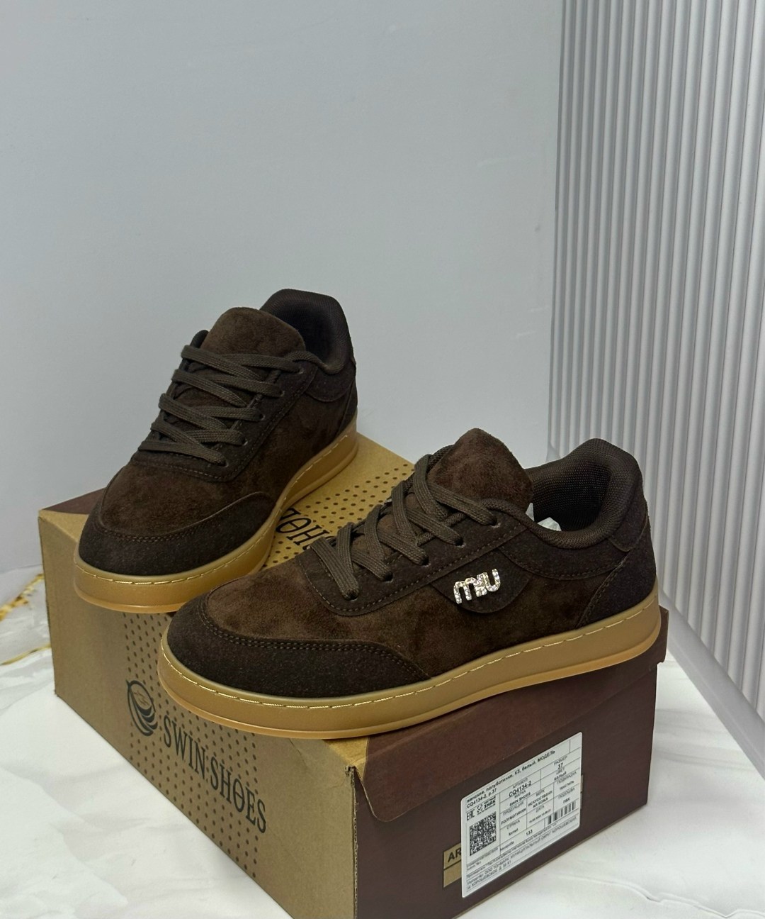 ,спортивная ,замшевые кроссовки,кроссовки замш,женские кроссовки