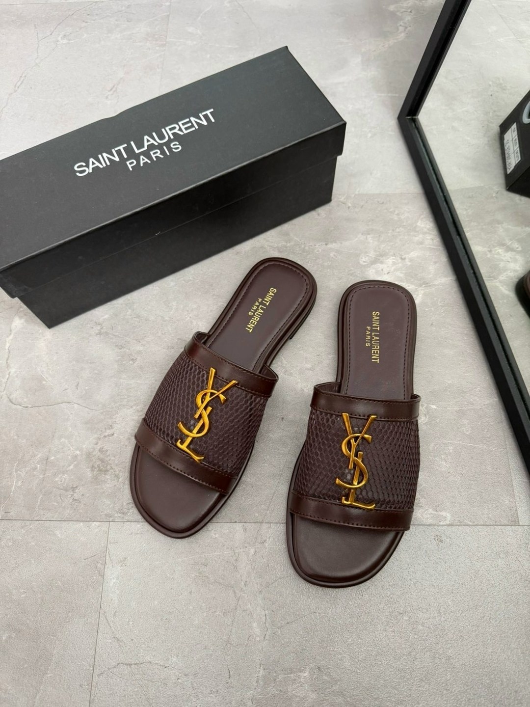 ,шлепанцы женские,босоножки yves saint laurent,шлепки ив сен лоран,босоножки женские