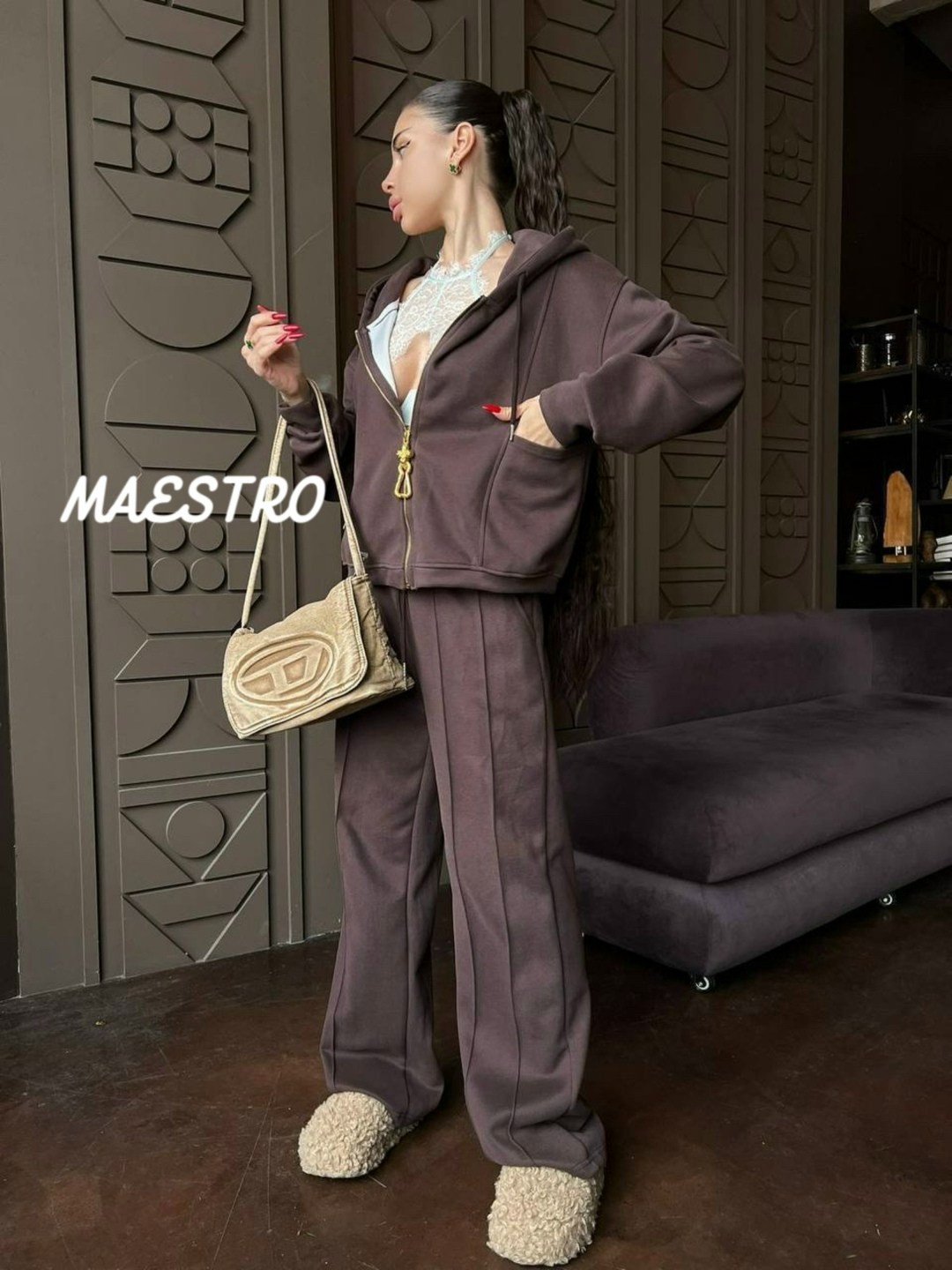 спортивный костюм женский,cпортивный костюм женский на флисе,костюм спортивный,женские костюмы,стильный серый спортивный костюм на молнии с корсетным верхом