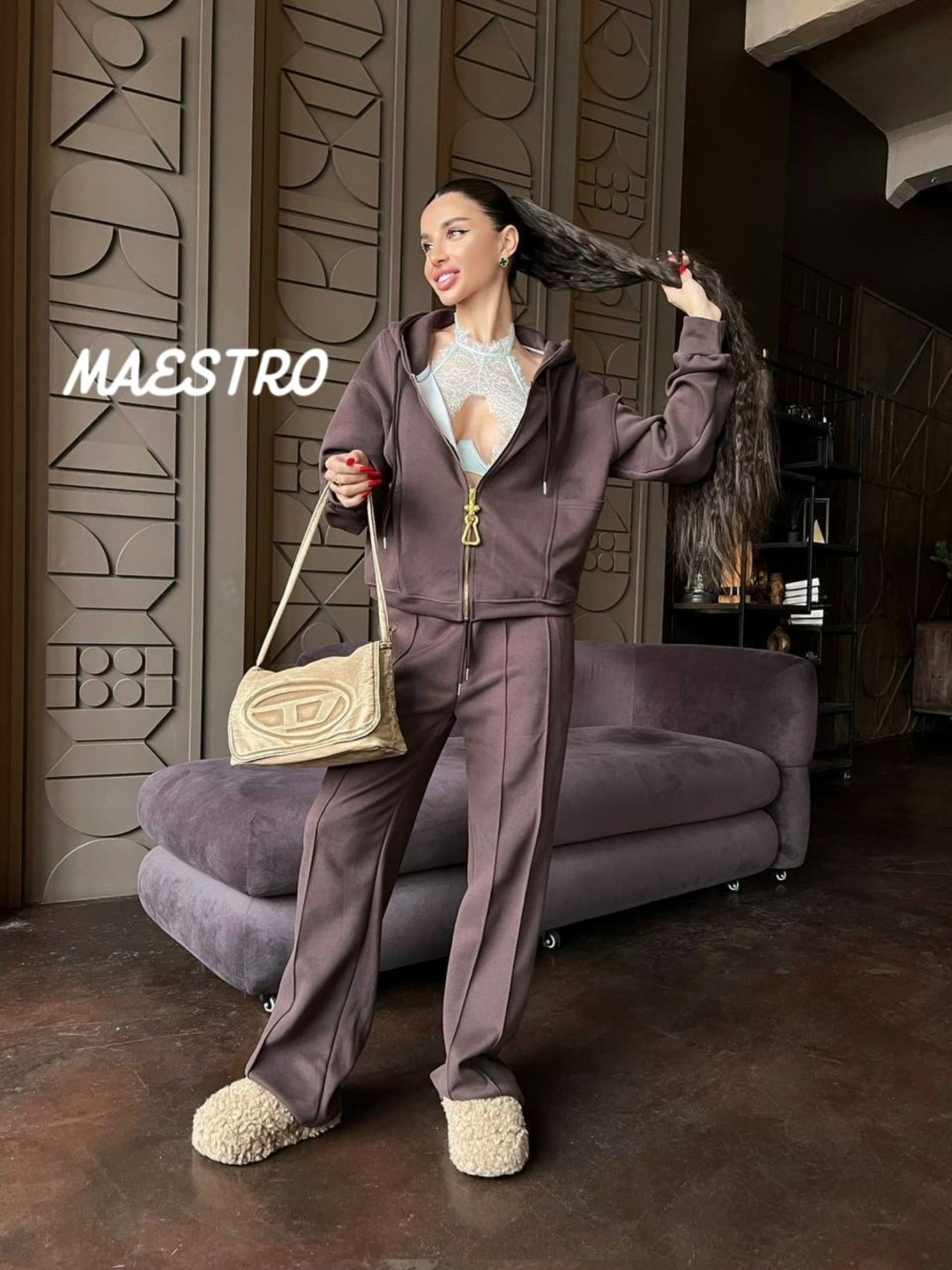 спортивный костюм женский,cпортивный костюм женский на флисе,костюм спортивный,женские костюмы,стильный серый спортивный костюм на молнии с корсетным верхом