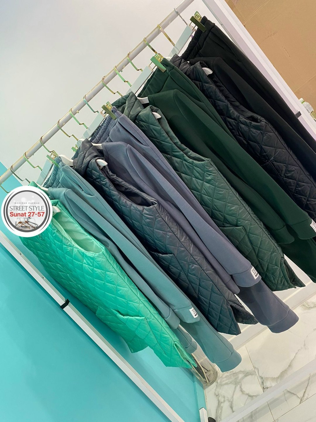 женский костюм тройка,женский костюм,жилет на синтепоне,жилетка женская,жилетка на синтепоне