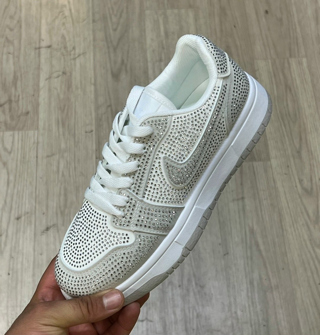 кроссовки,,кроссовки женскиe,кроссовки унисекс,кроссовки nike