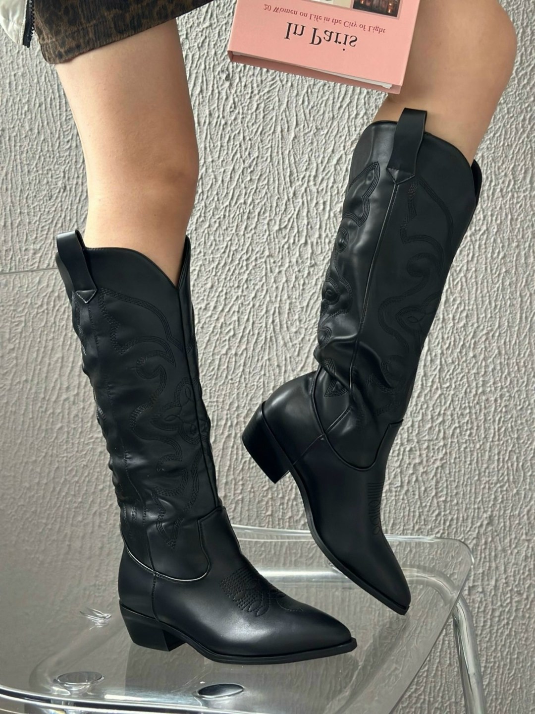 скриншот,цвета белого,для радиоуправляемых самолетов,однотонная белая,кеды для тенниса