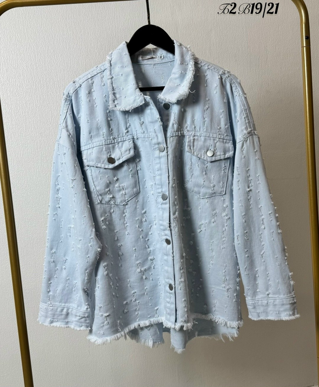 джинсовая куртка оверсайз charm_shop,джинсовая куртка,джинсовая куртка женская,джинсовая женская куртка оверсайз,куртка женская джинсовая джинсовка