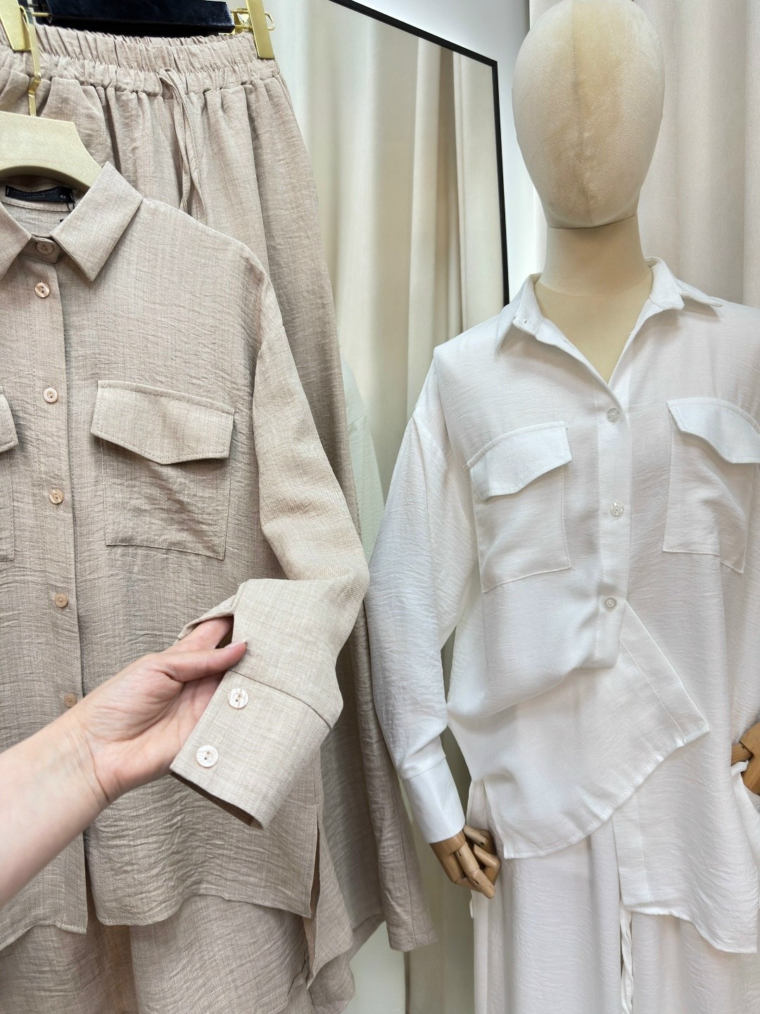 женский летний льняной брючный костюм двойка,льняной брючный костюм двойка с рубашкой,костюм льняной,брючный костюм,костюм льняной брючный