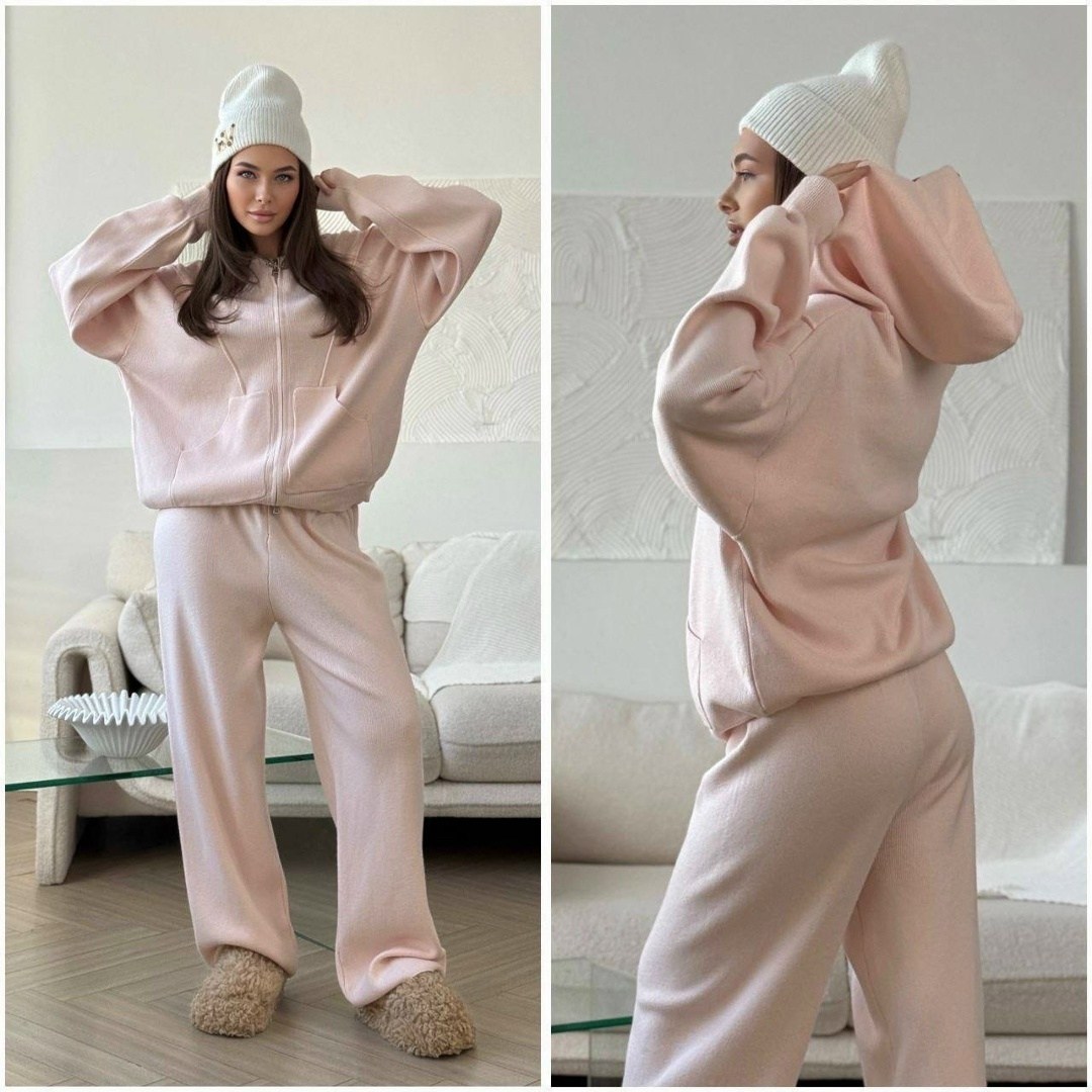 стильный трикотажный костюм,трикотажные костюмы,костюм стильный,костюм голубой,женские костюмы