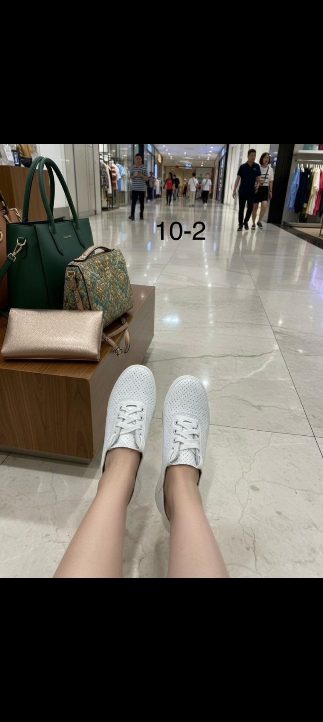 ,кеды женски,белые кеды,слипоны на шнурках женские,кеды белые женские