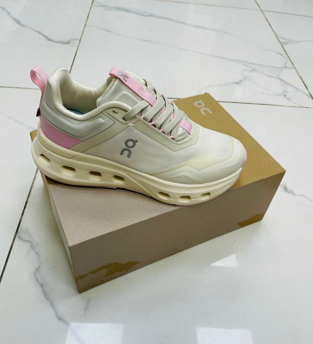 кроссовки повседневные,кроссовки женскиe,кроссовки,кроссовки мужские женские,loewe кроссовки