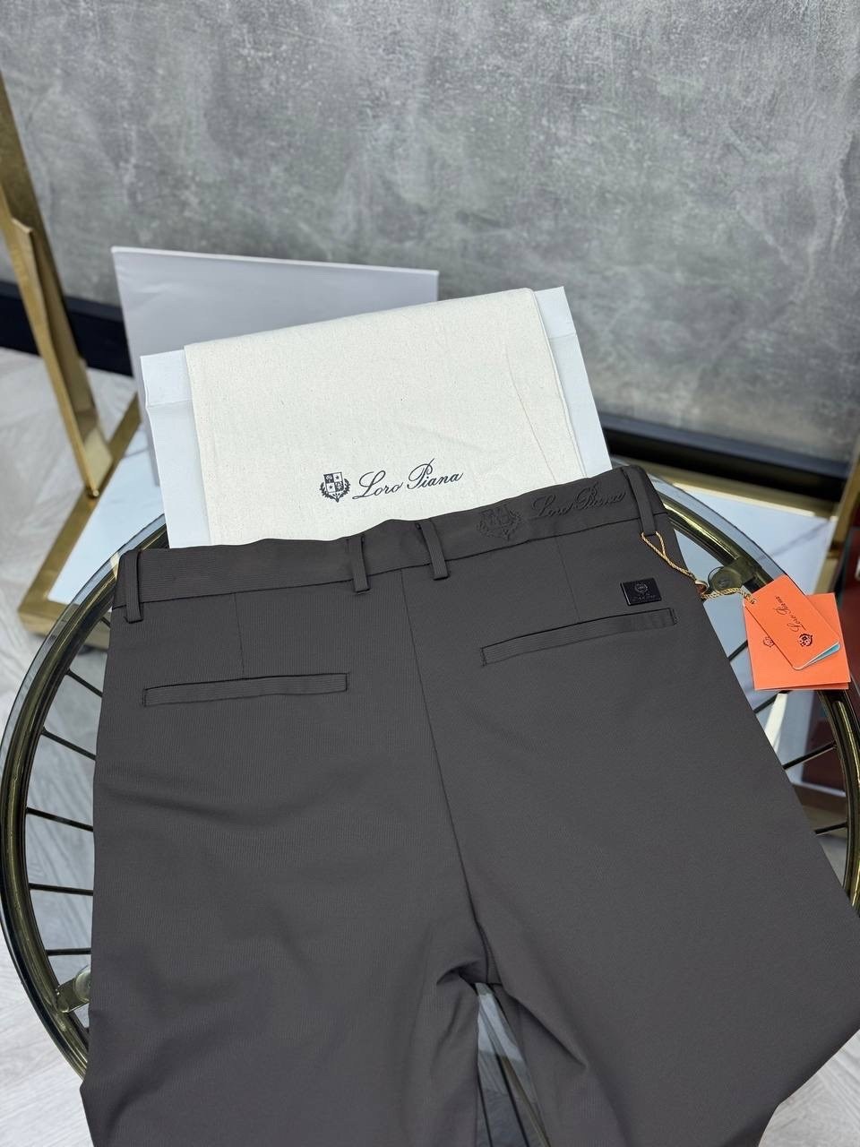 брюки классические,элегантные брюки,брюки,брюки модные,брендовые брюки