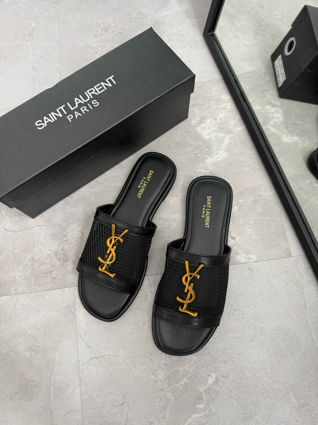 ,шлепанцы женские,босоножки yves saint laurent,шлепки ив сен лоран,босоножки женские