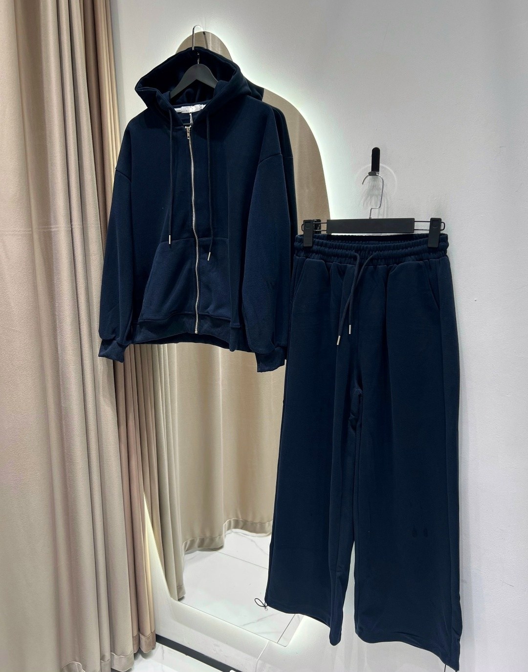 костюм с брюками,велюровый костюм,брючный комплект,брючной костюм,женские костюмы