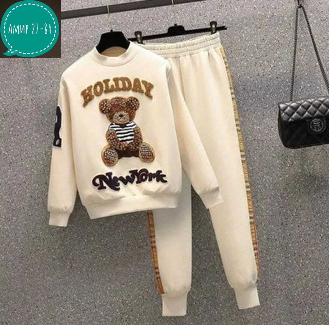 спортивный костюм женский,спортивный костюм moschino,спортивные костюм,одежда с кодами для,спортивный костюм женский комплект