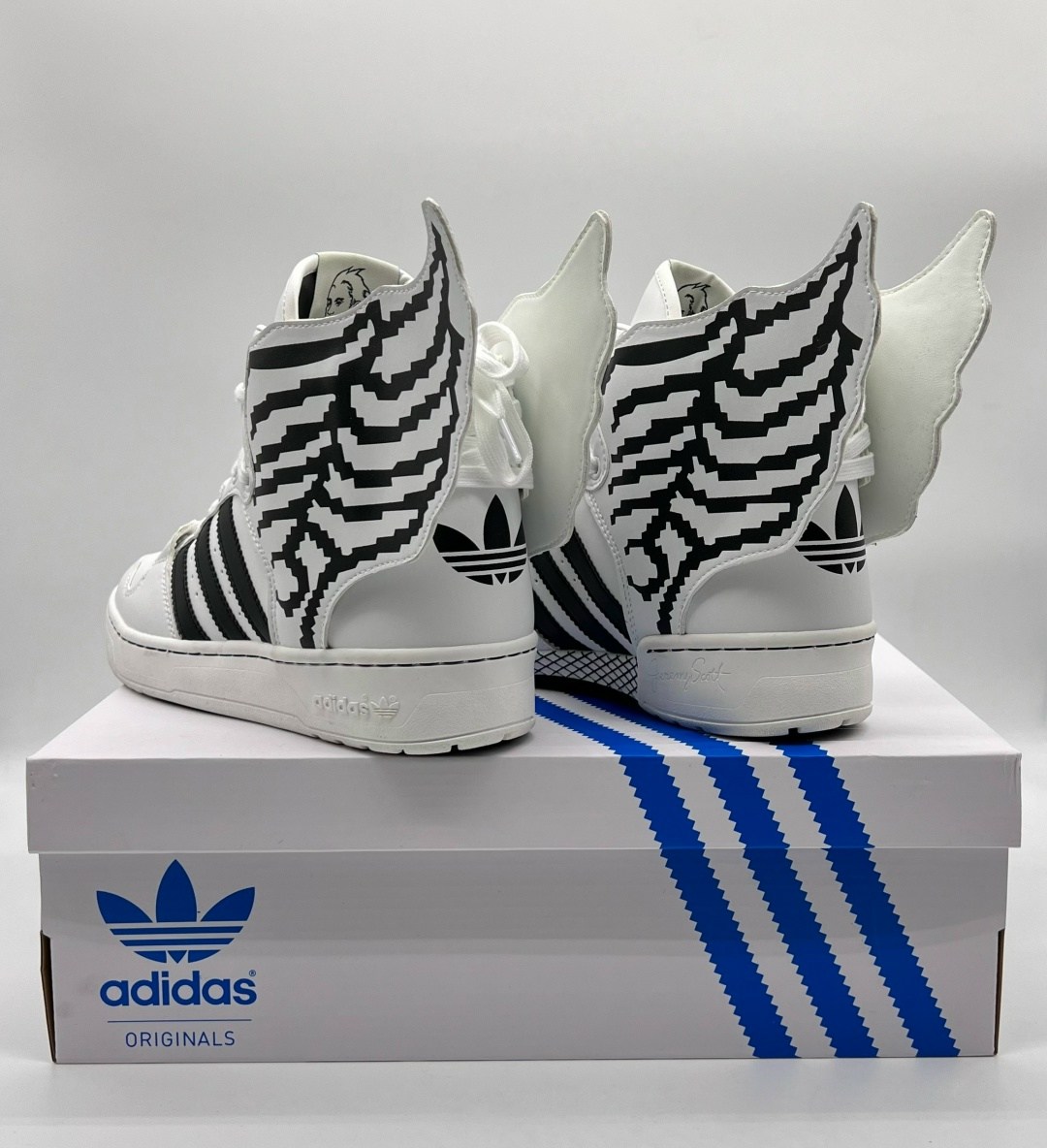adidas jeremy scott wings 2.0,adidas jeremy scott wings 2.0 pixel,adidas jeremy scott wings,кроссовки adidas wings jeremy scott,adidas jeremy scott wings 2.0 white