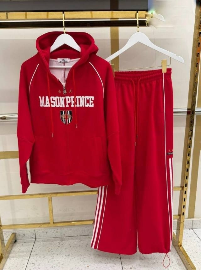 спортивный костюм женский,стильные костюмы,спортивный костюм,спортивные костюмы оверсайз,спортивный костюм спортивные костюмы