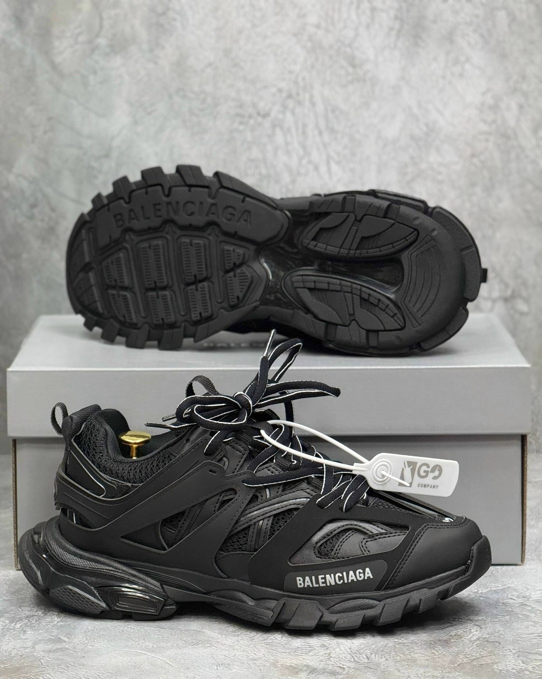 кроссовки balenciaga track,кроссовки balenciaga,кроссовки баленсиага трек черные,кроссовки баленсиага трек 1,баленсиага кроссовки черные track