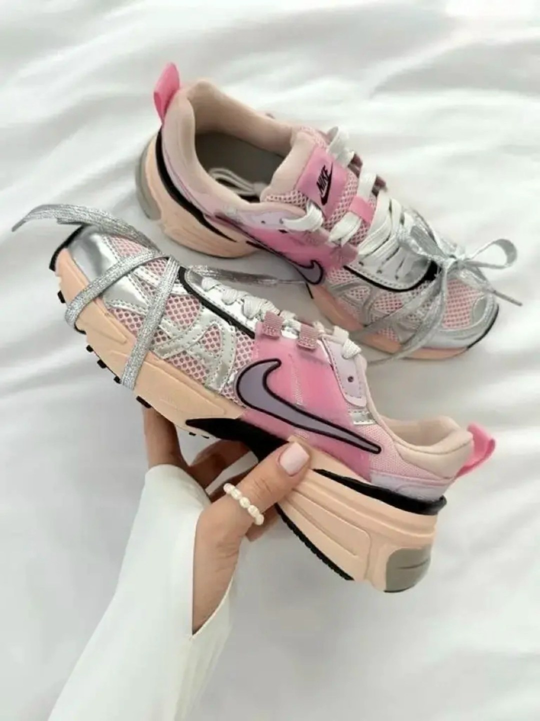 кроссовки для женщин nike initiator pink,женские кроссовки,,оригинальные кроссовки,кроссовки женские nike initiator y2k pink
