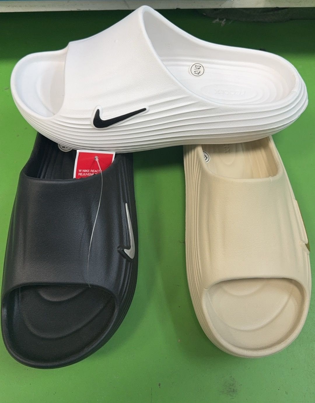 шлепанцы найк,шлепанцы мужские,шлепанцы женские,шлепанцы nike,кроссовки