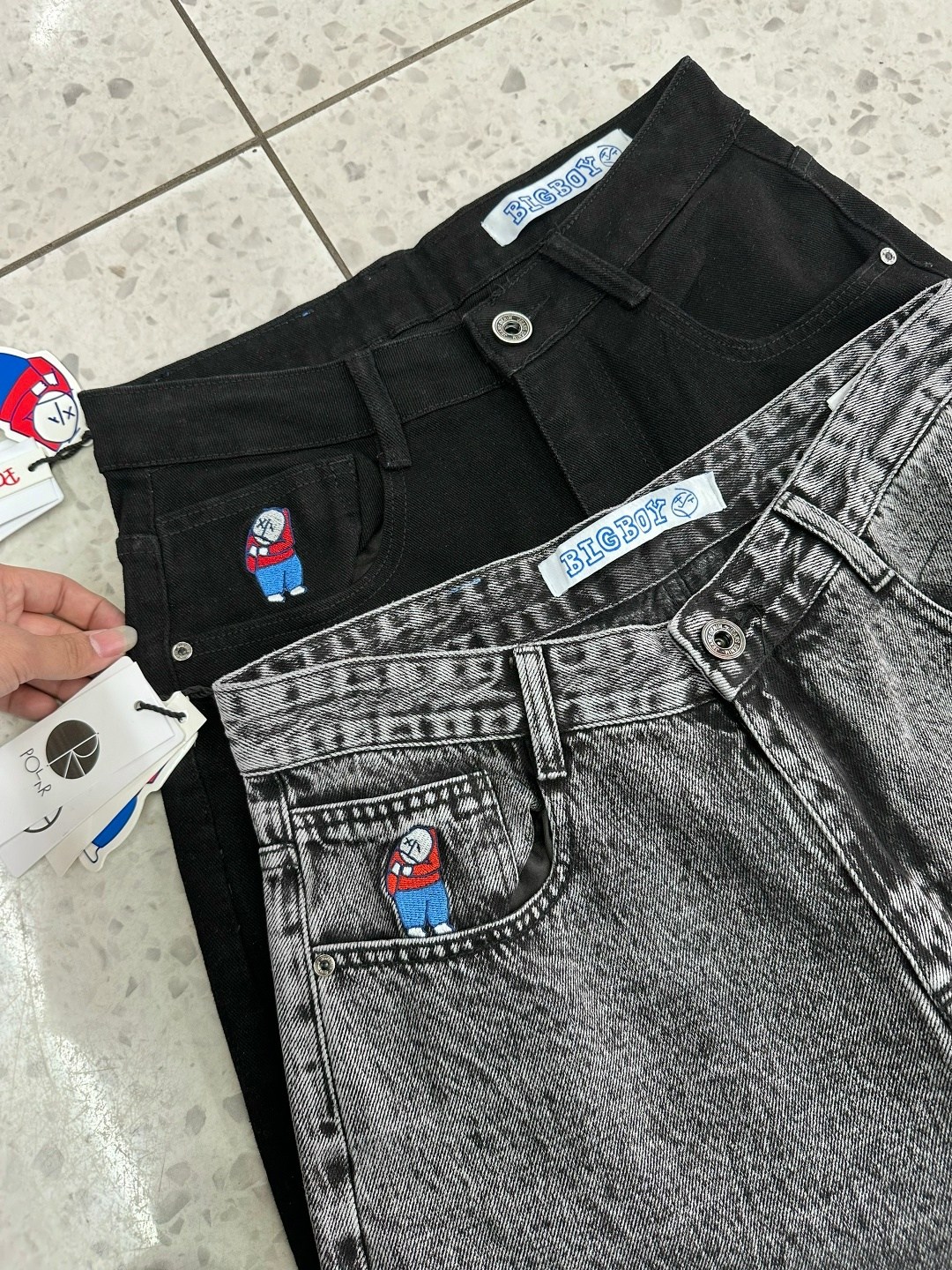 уличные мужские джинсовые шорты reddachic в стиле "шепот",мужские джинсовые шорты,шорты широкие,шорты мужские,длинные широкие шорты